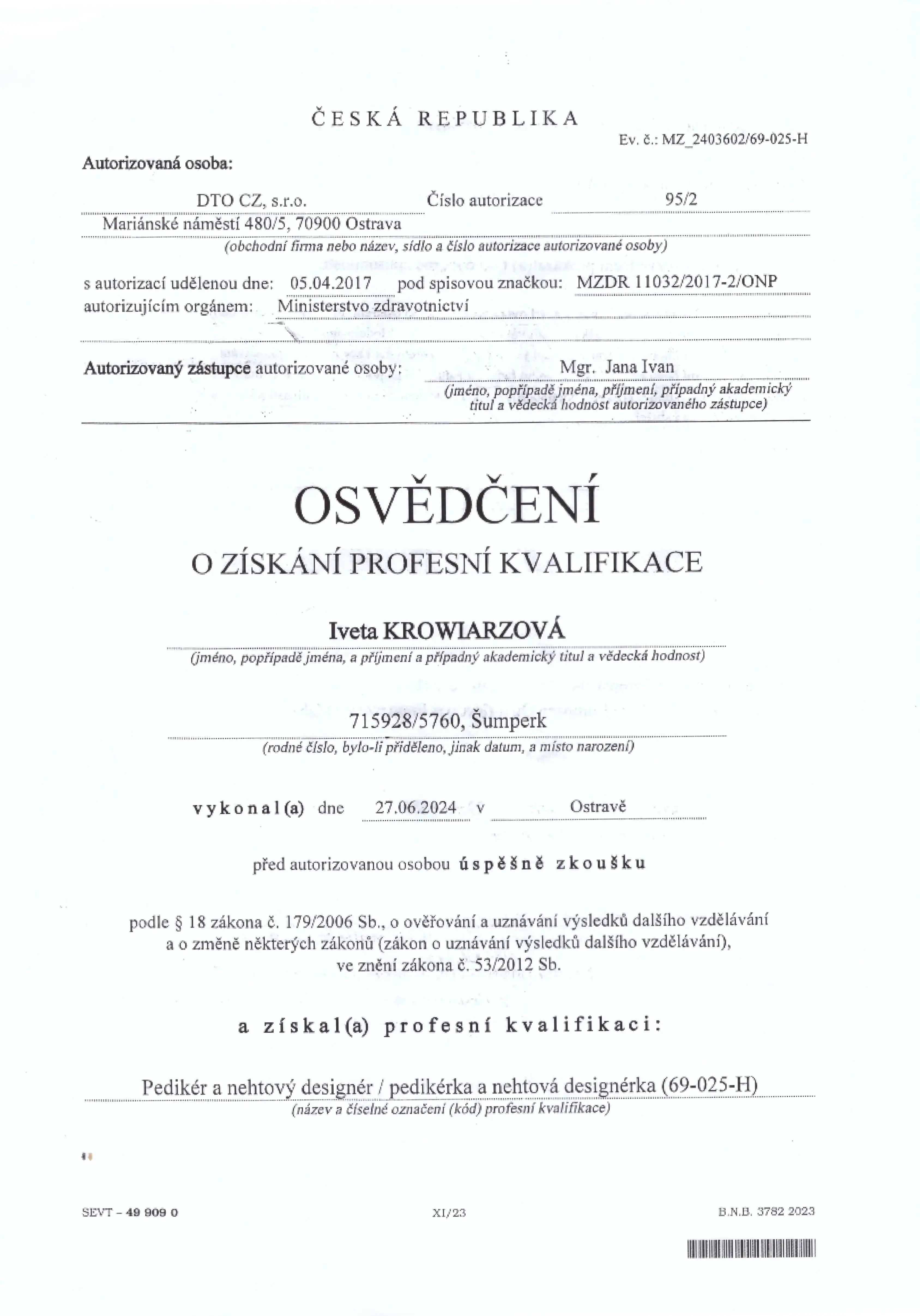 Certifikát pro pedíkérku a nehtovou designérku